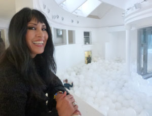 Anna Chen at Tate St Ives, Martin Creed Balloons