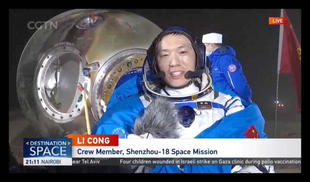 Shenzhou-18 lands in the Gobi Desert 3 November 2024, carrying 3 taikonauts. 35 year old taikonaut Li Cong is shortlisted for future moon missions.